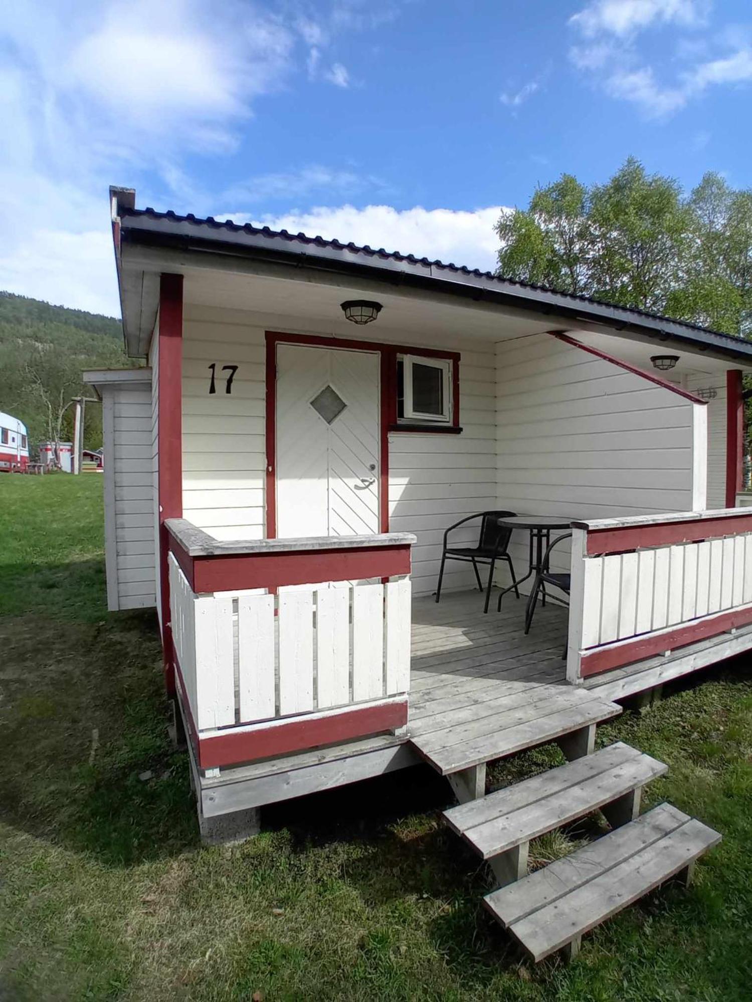 Nordnes Kro Og Camping Rokland Esterno foto
